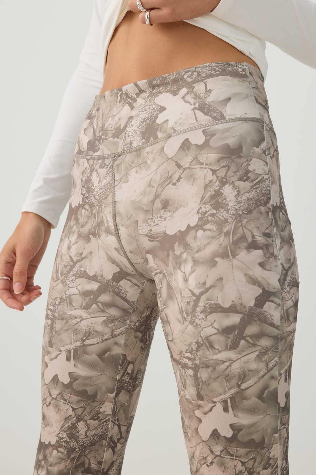 MADESOFT™ Sculpt Foliage Flared Leggings