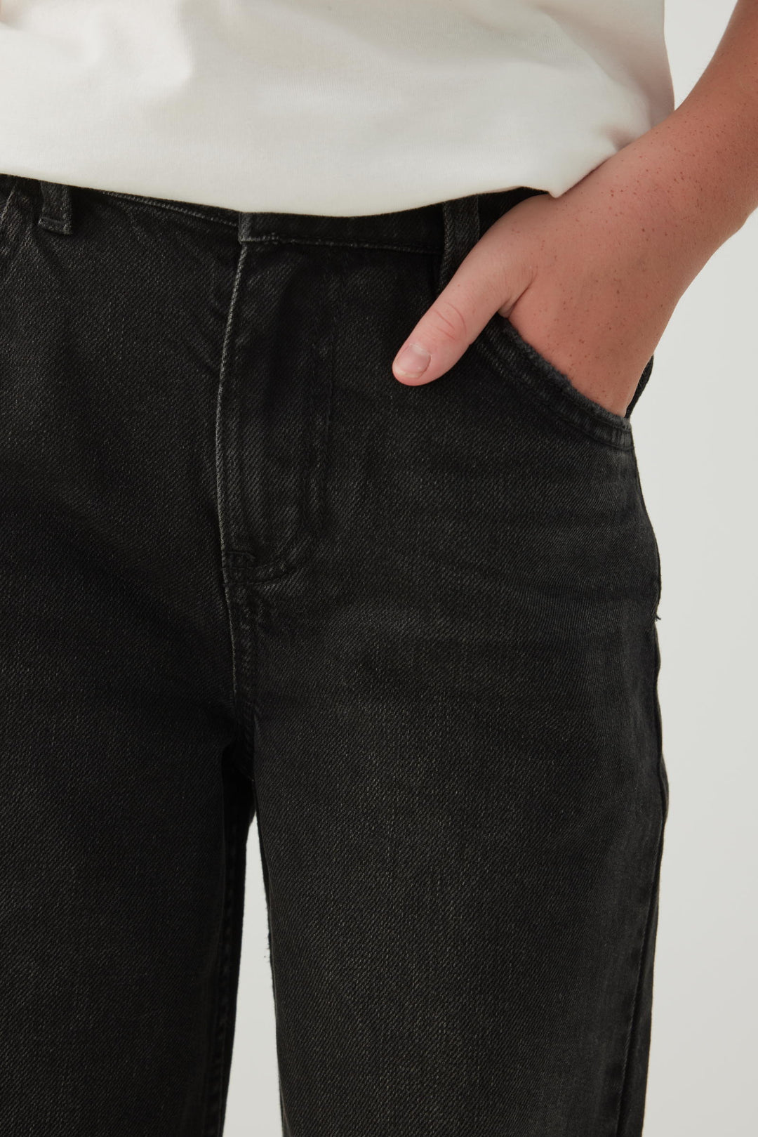 Jean en denim à jambe large