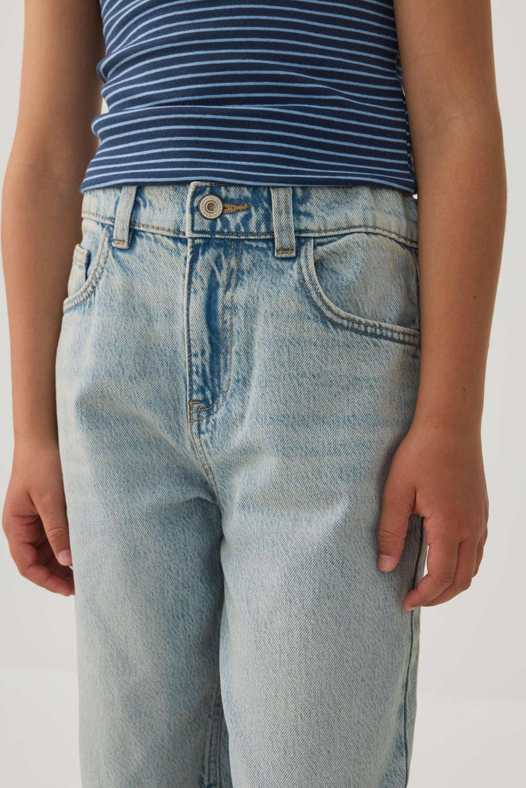 Jean à jambe ample