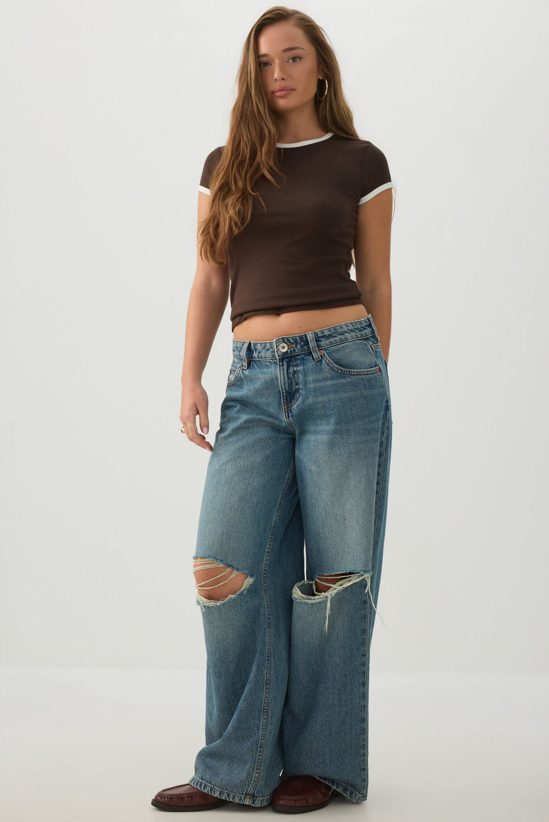 Jean large et taille basse coupe Relâche