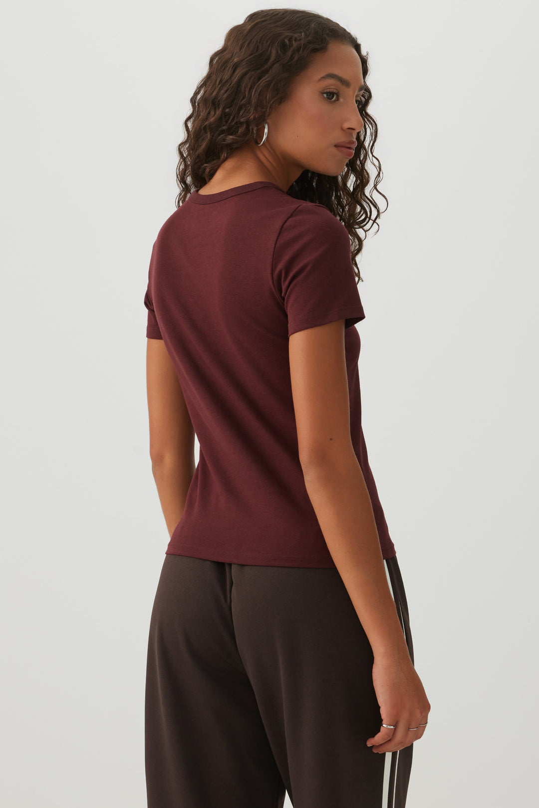 T-shirt ajusté BASICORE™