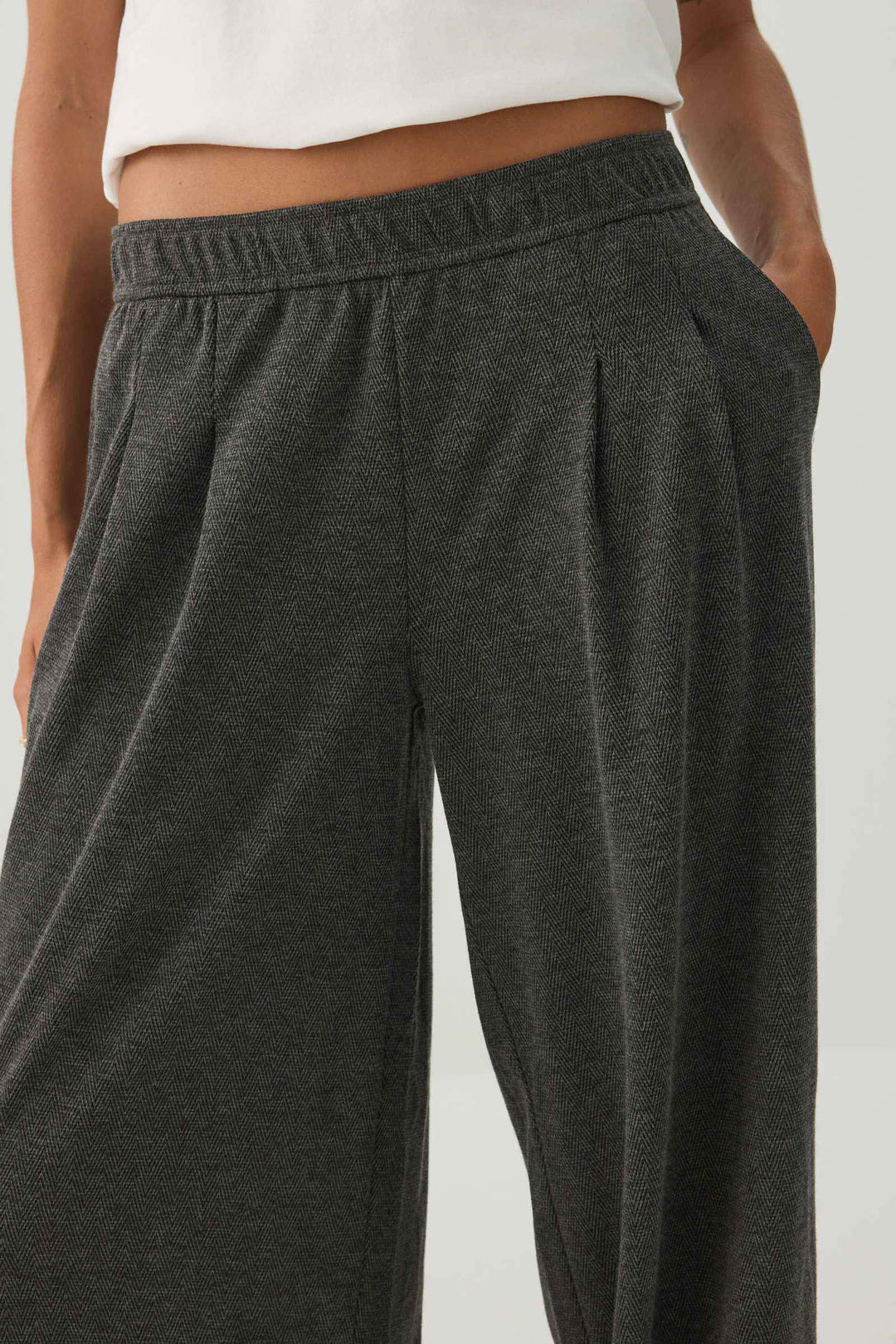 Pleated Wide Leg Knit Pants