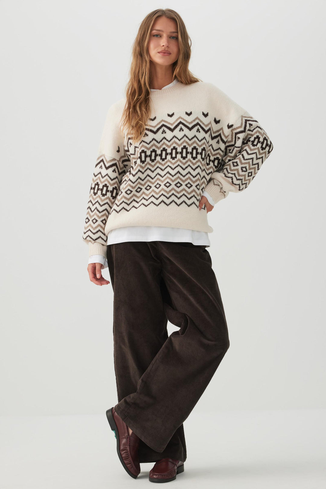 MODERAKNIT™ Geometric Long Oversized Sweater