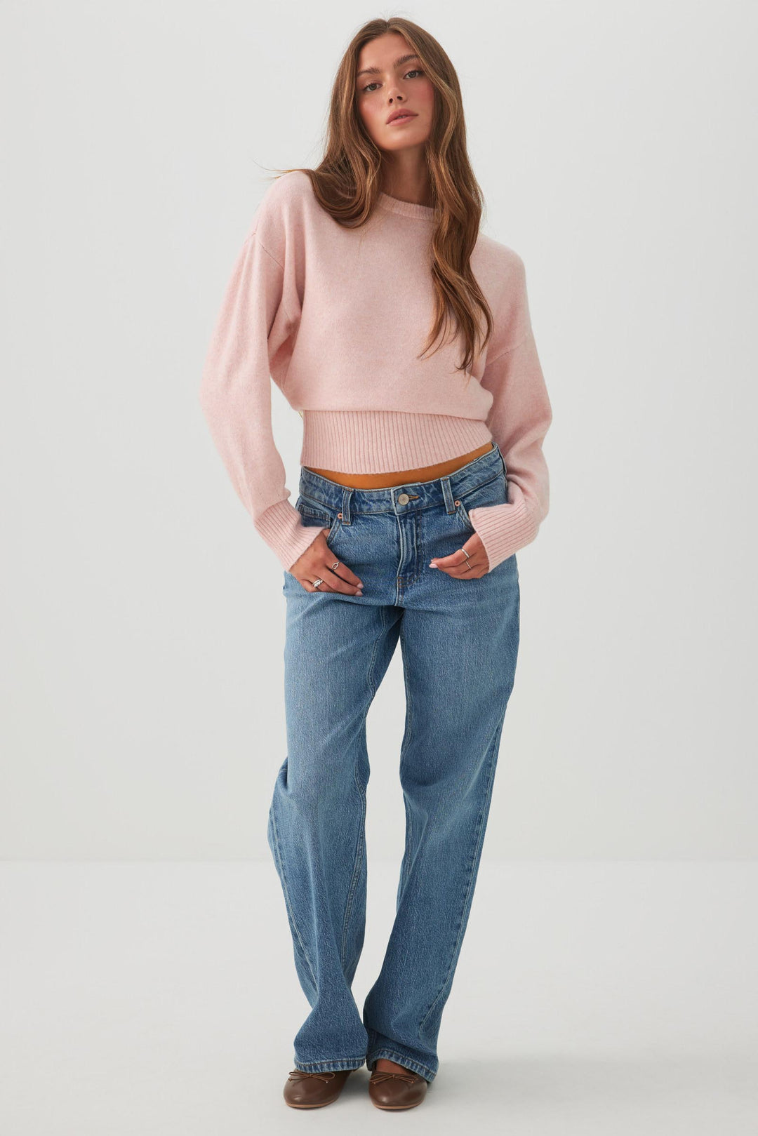 MODERAKNIT™ Long Cuff Crew Neck Sweater