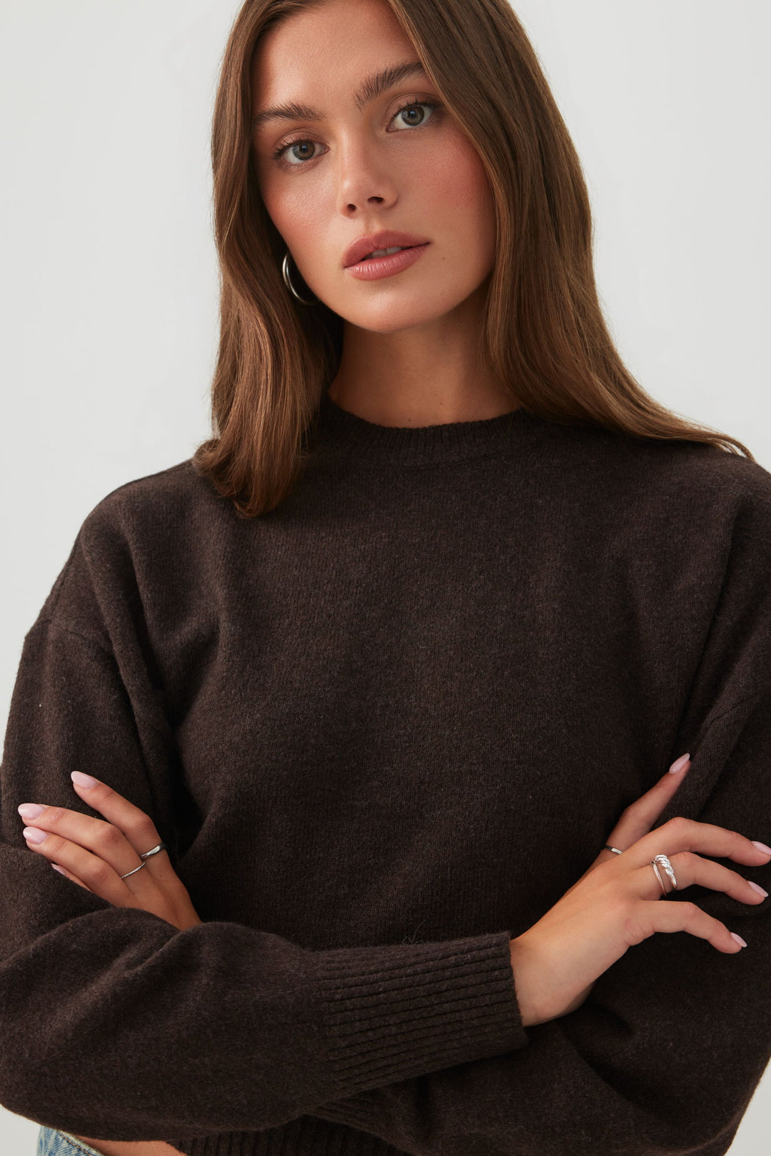 MODERAKNIT™ Long Cuff Crew Neck Sweater