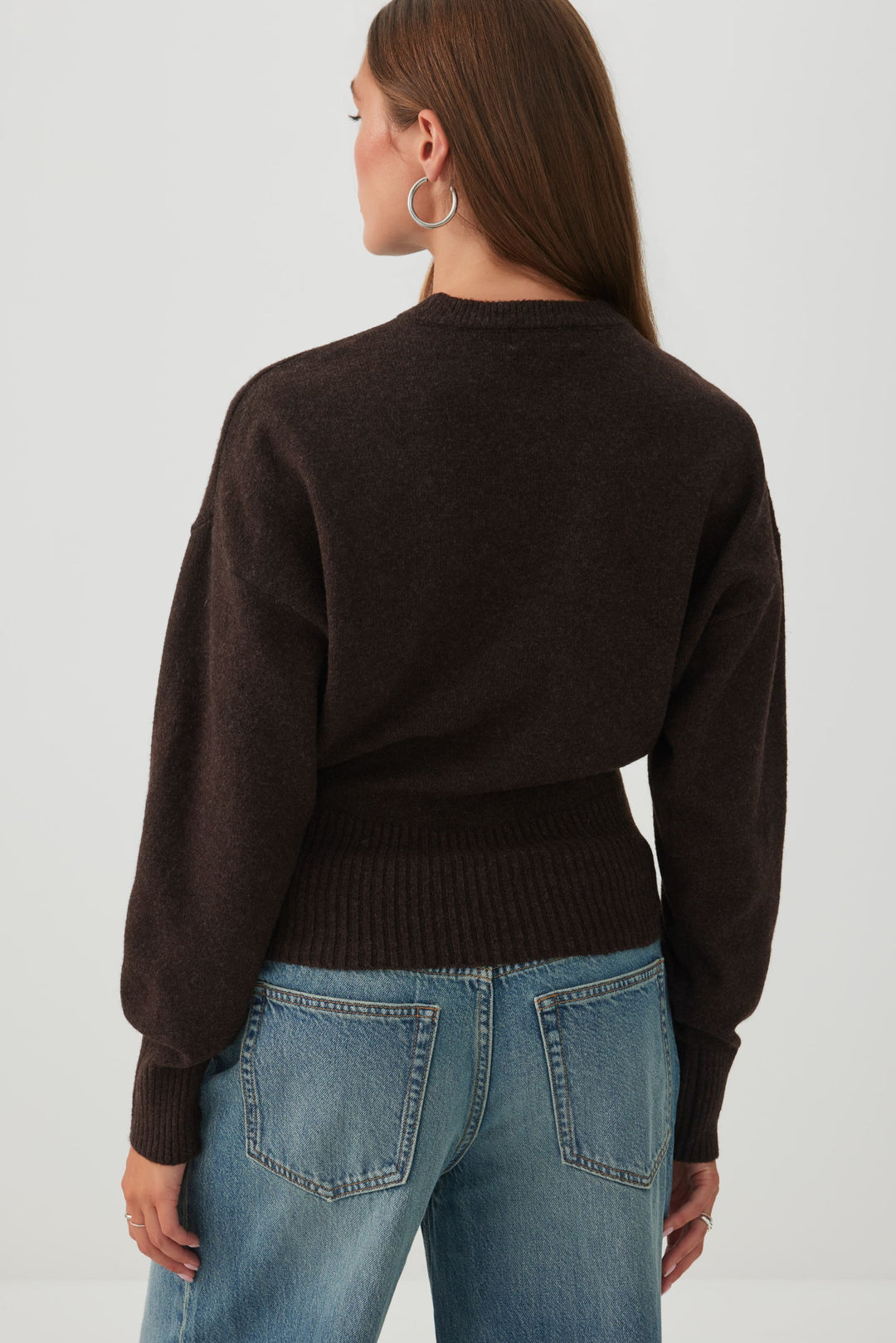 MODERAKNIT™ Long Cuff Crew Neck Sweater