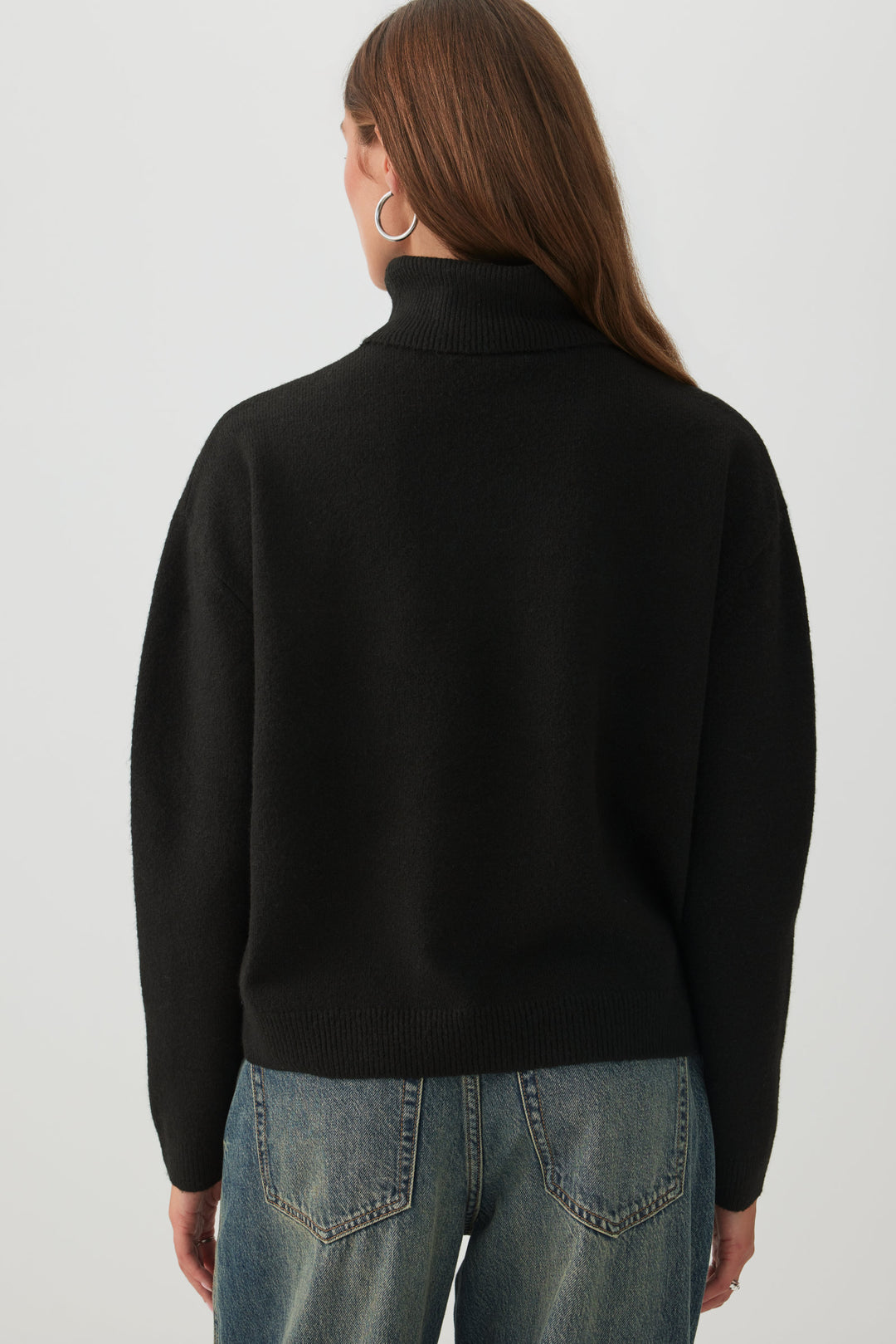 MODERAKNIT™ Oversized Turtleneck Sweater