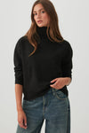 MODERAKNIT™ Oversized Turtleneck Sweater