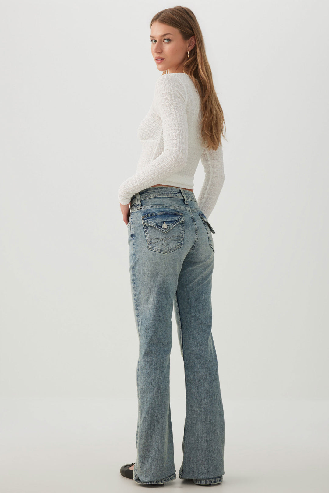 Jean bootcut taille basse coupe Rogue