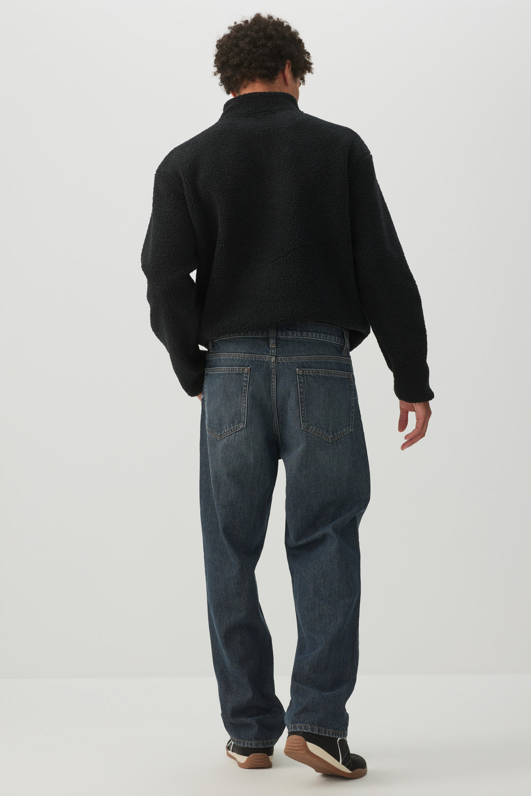 Loose Straight Leg Jeans