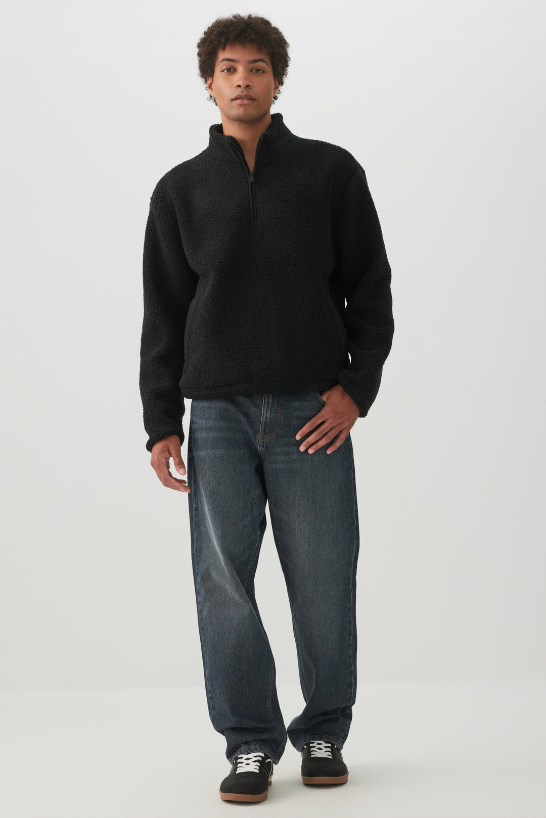 Loose Straight Leg Jeans