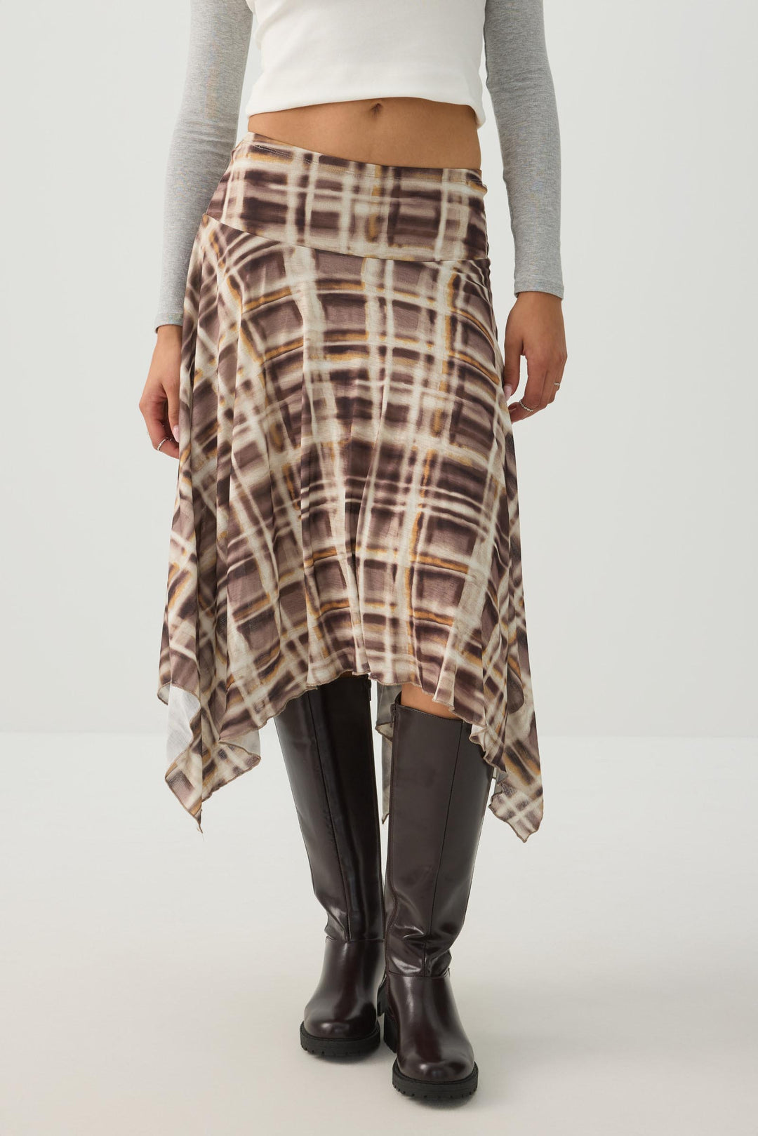 Slub Mesh Sharkbite Midi Skirt
