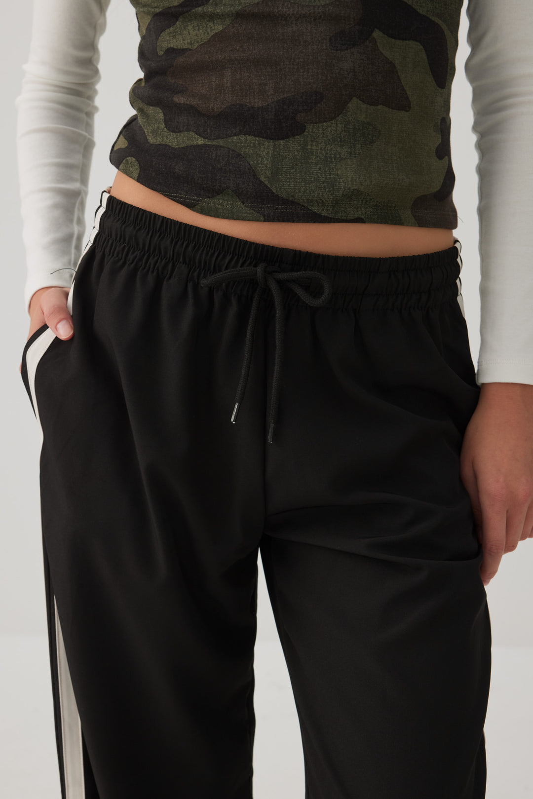 Pantalon de survêtement à bandes latérales