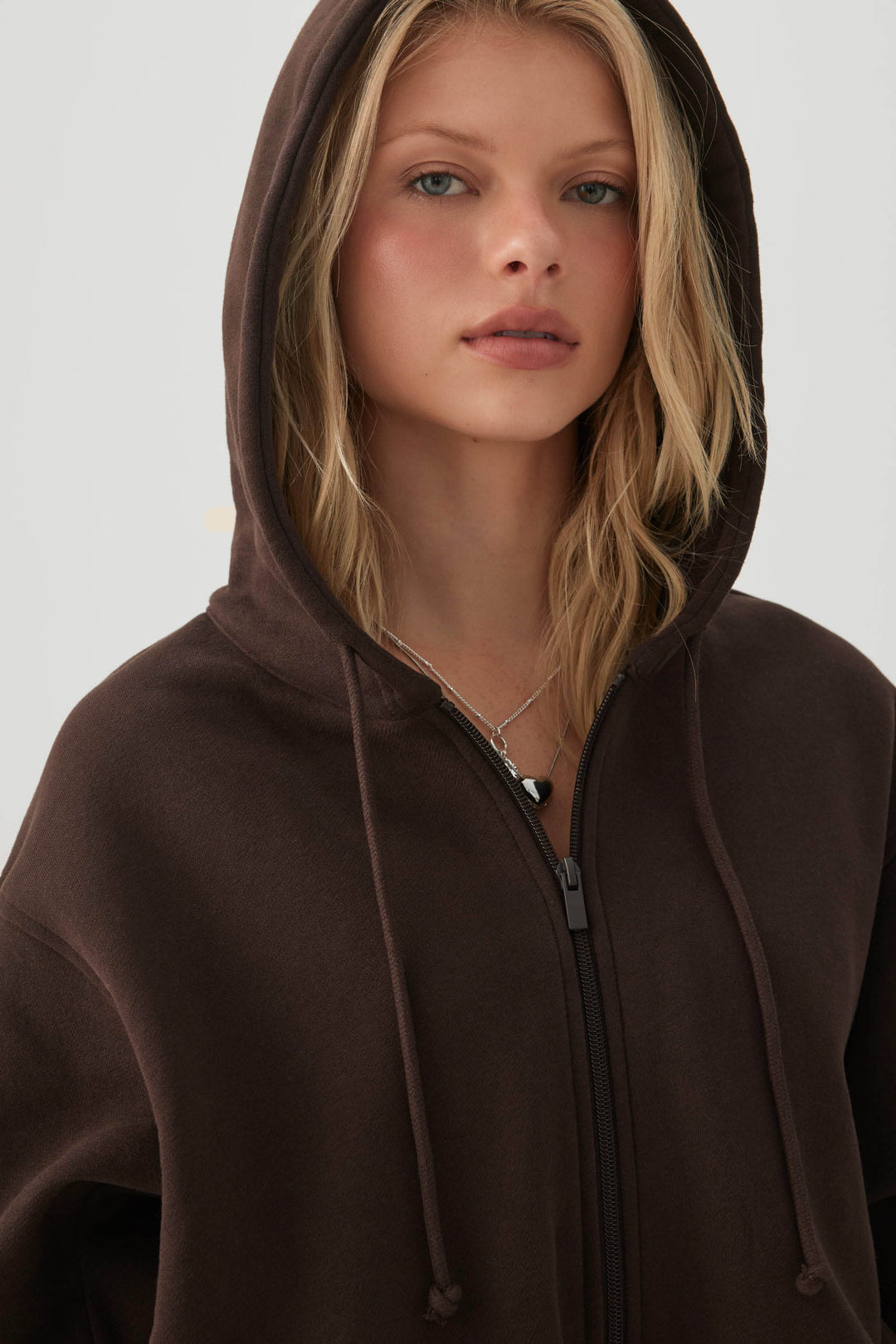 Veste à capuchon et ourlet bulle Molleton MADESOFT™