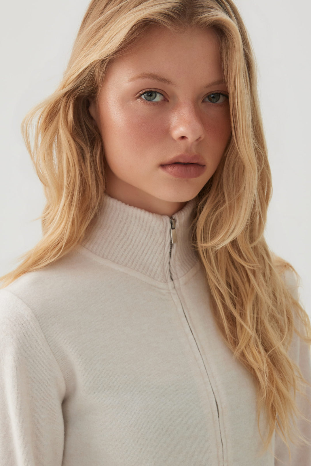 Cropped Zip Up Knit Top