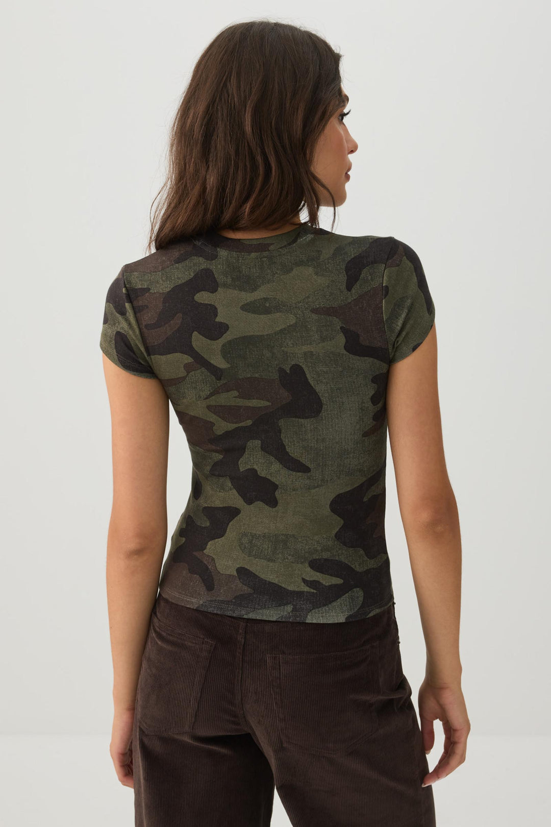 T-shirt court côtelé à motif camouflage