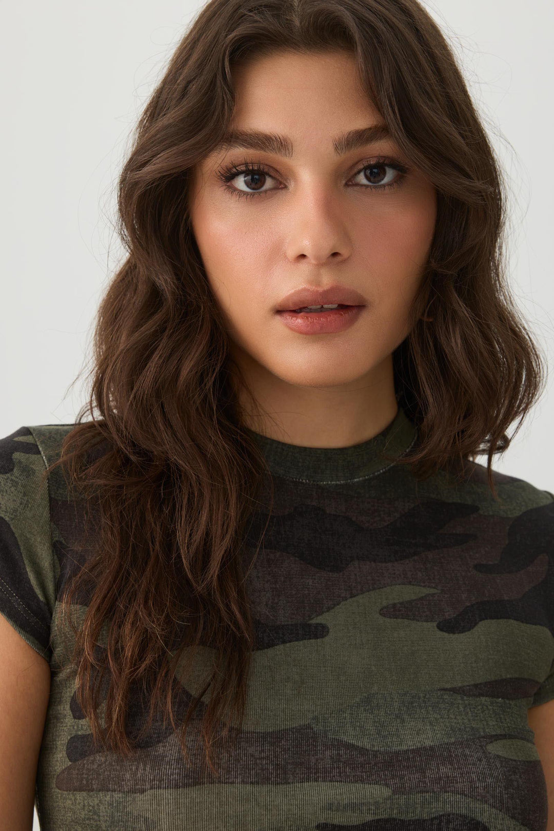 T-shirt court côtelé à motif camouflage