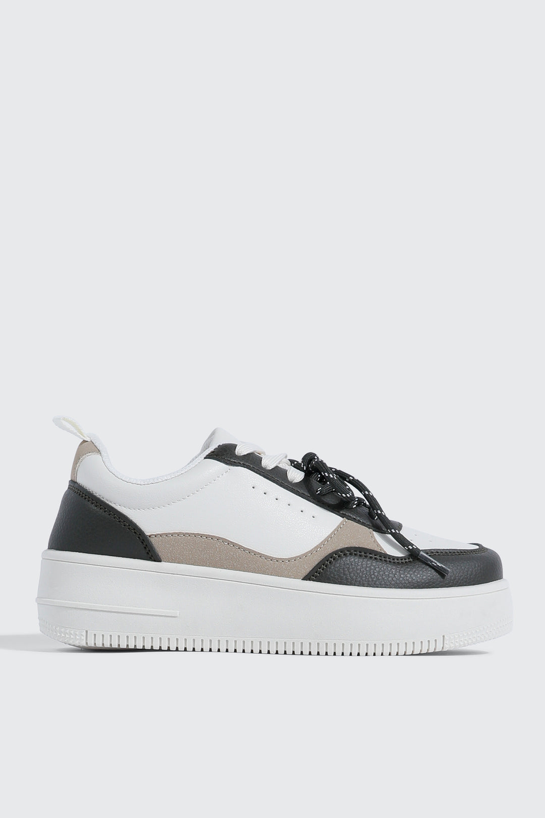 Espadrilles à semelle étaisse et double laçage