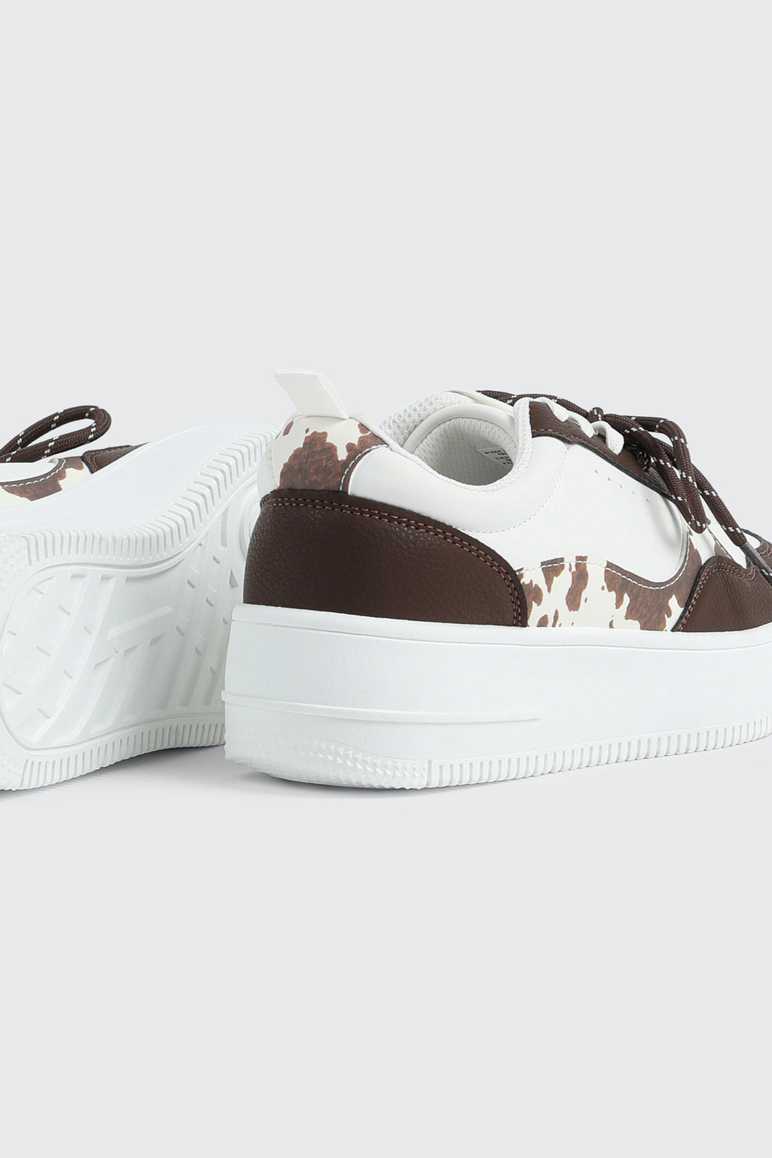 Espadrilles à semelle étaisse et double laçage