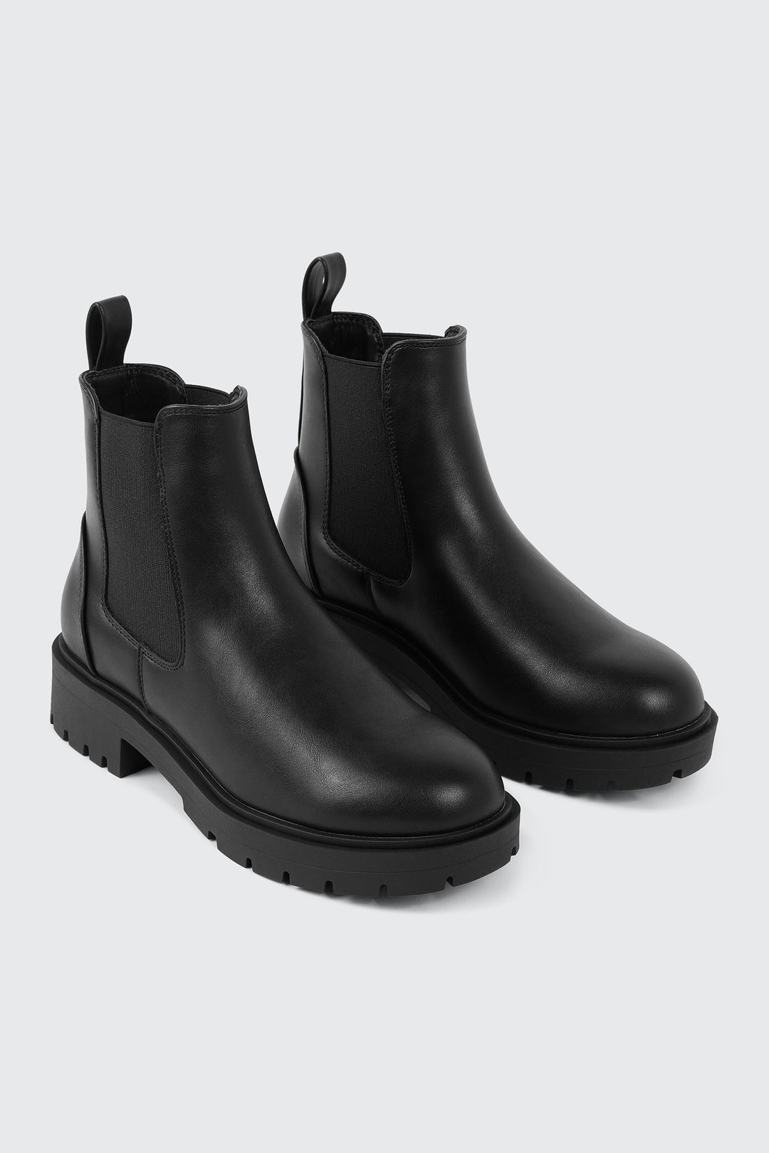Round Toe Chelsea Boots