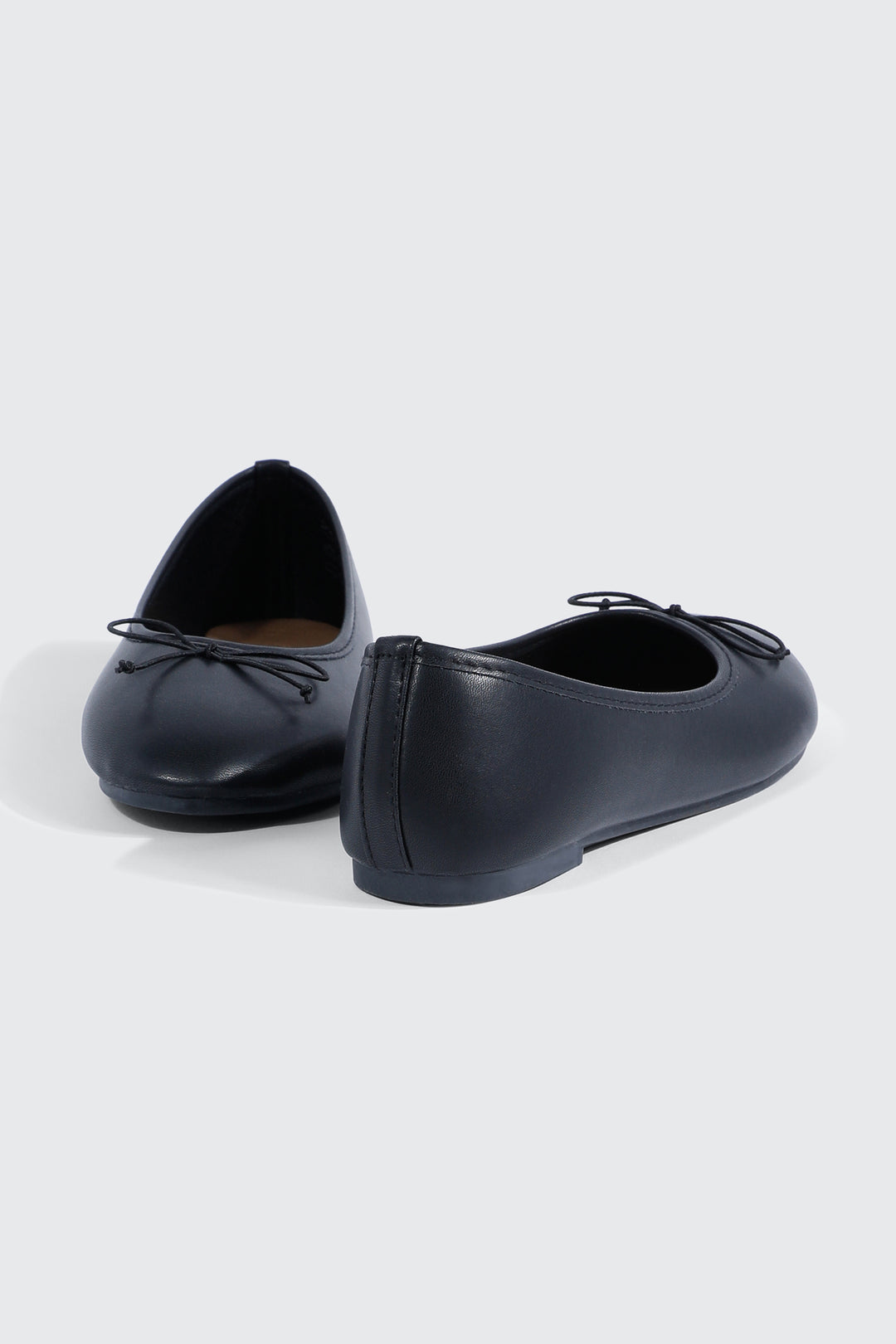 Round Toe Ballet Flats with Bow