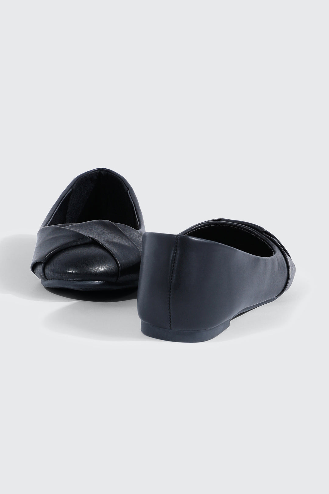 Pleated Round Toe Flats
