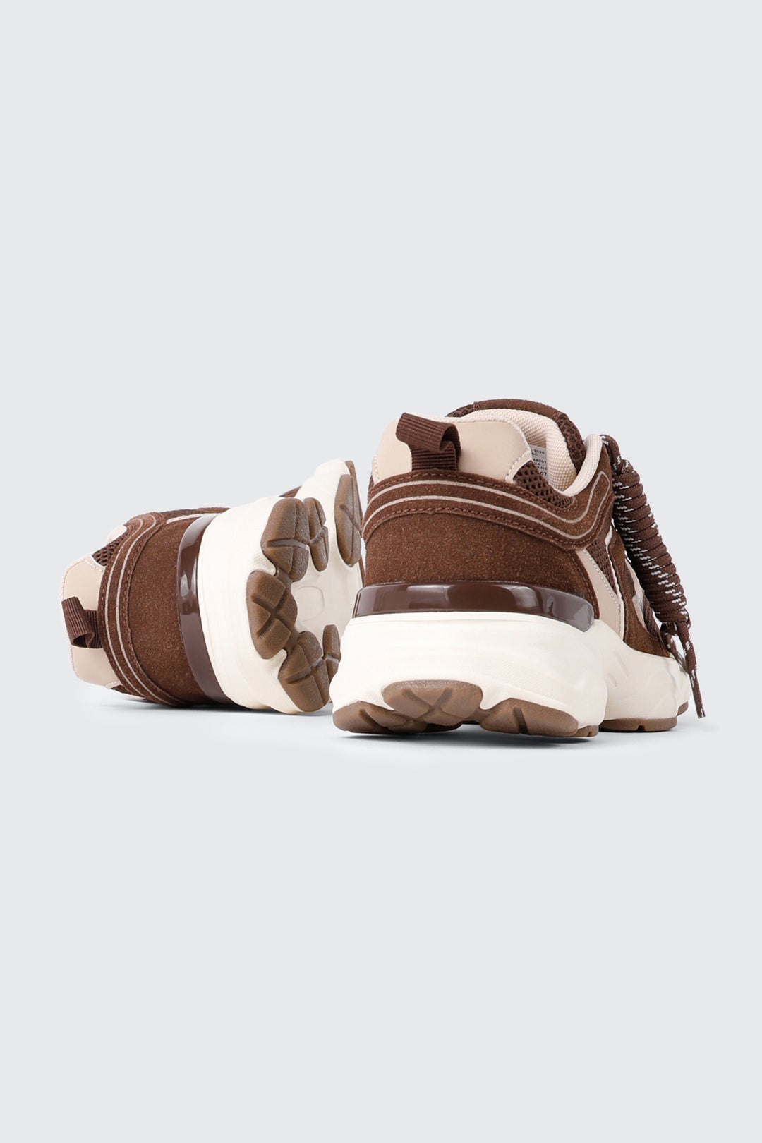 camactive™ Jogger Sneakers