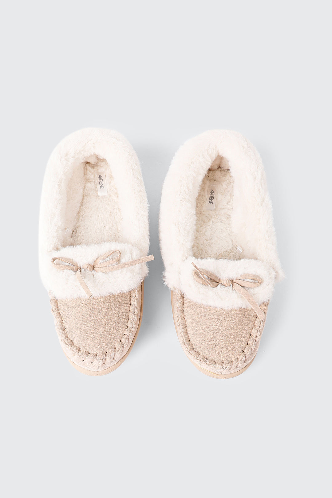 Pantoufles style mocassin en faux suède