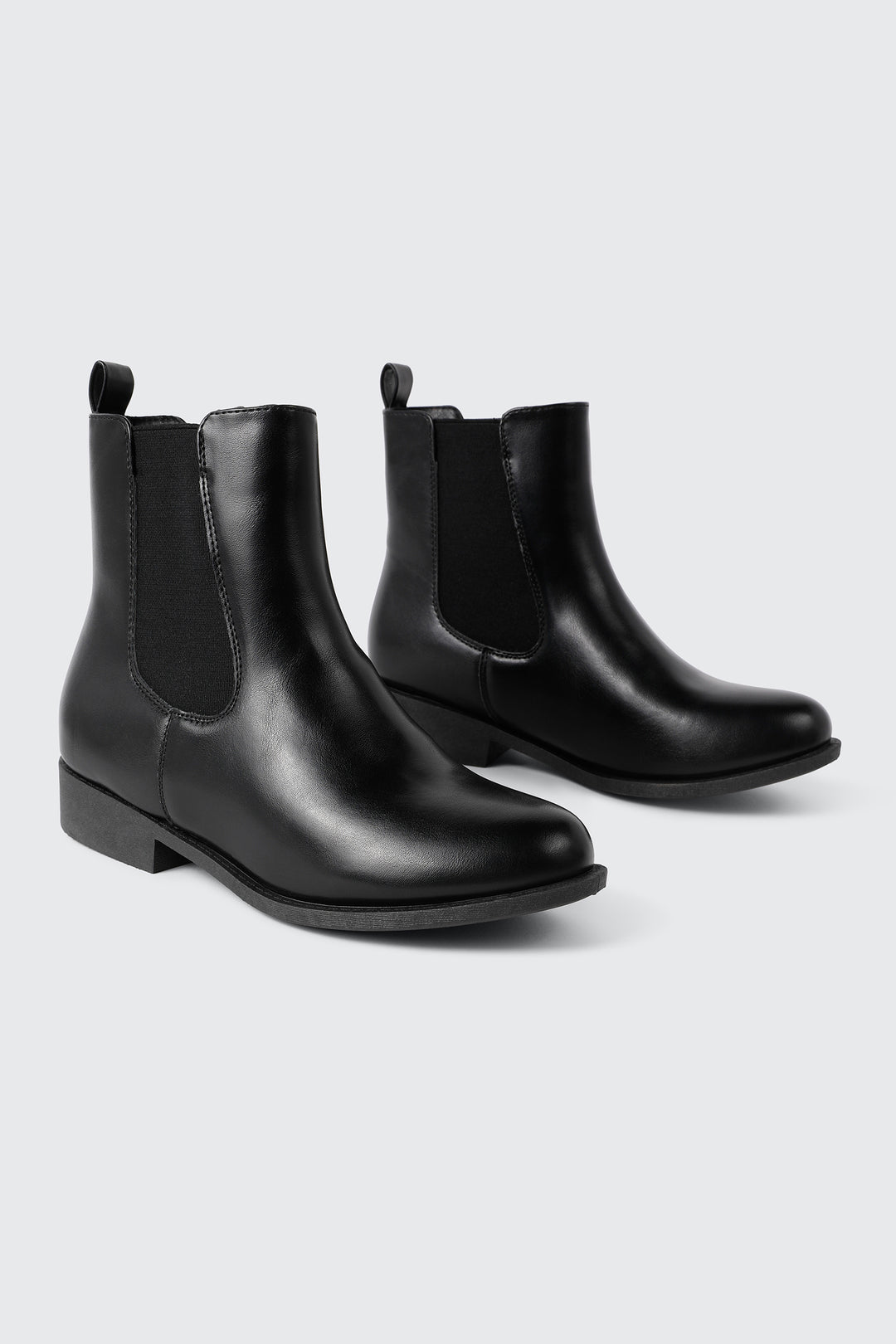 Almond Toe Chelsea Boots