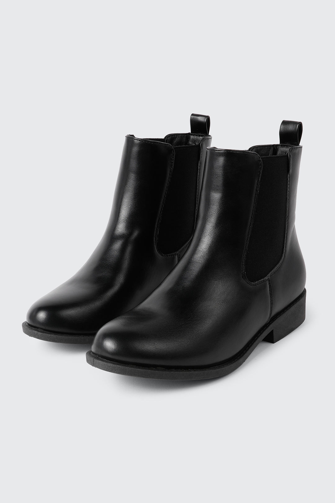 Almond Toe Chelsea Boots