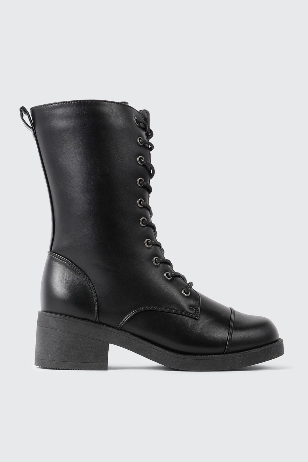 Bottes mi-mollet à lacets