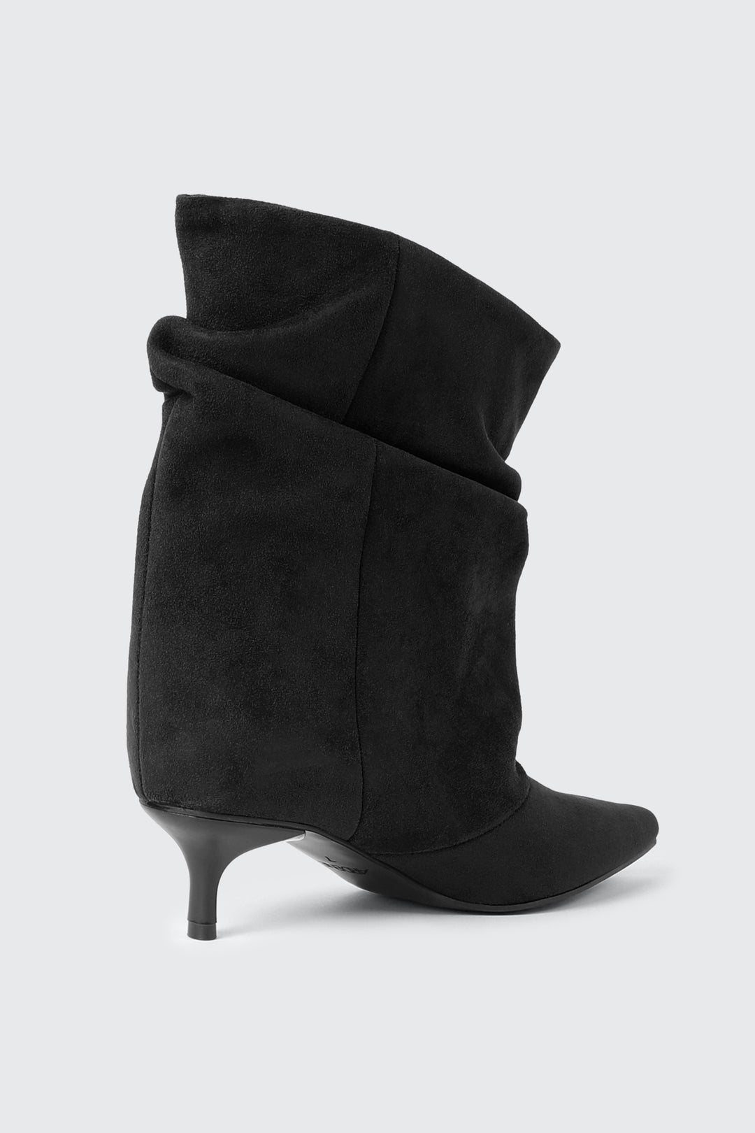 Bottes à bout pointu et talon bas