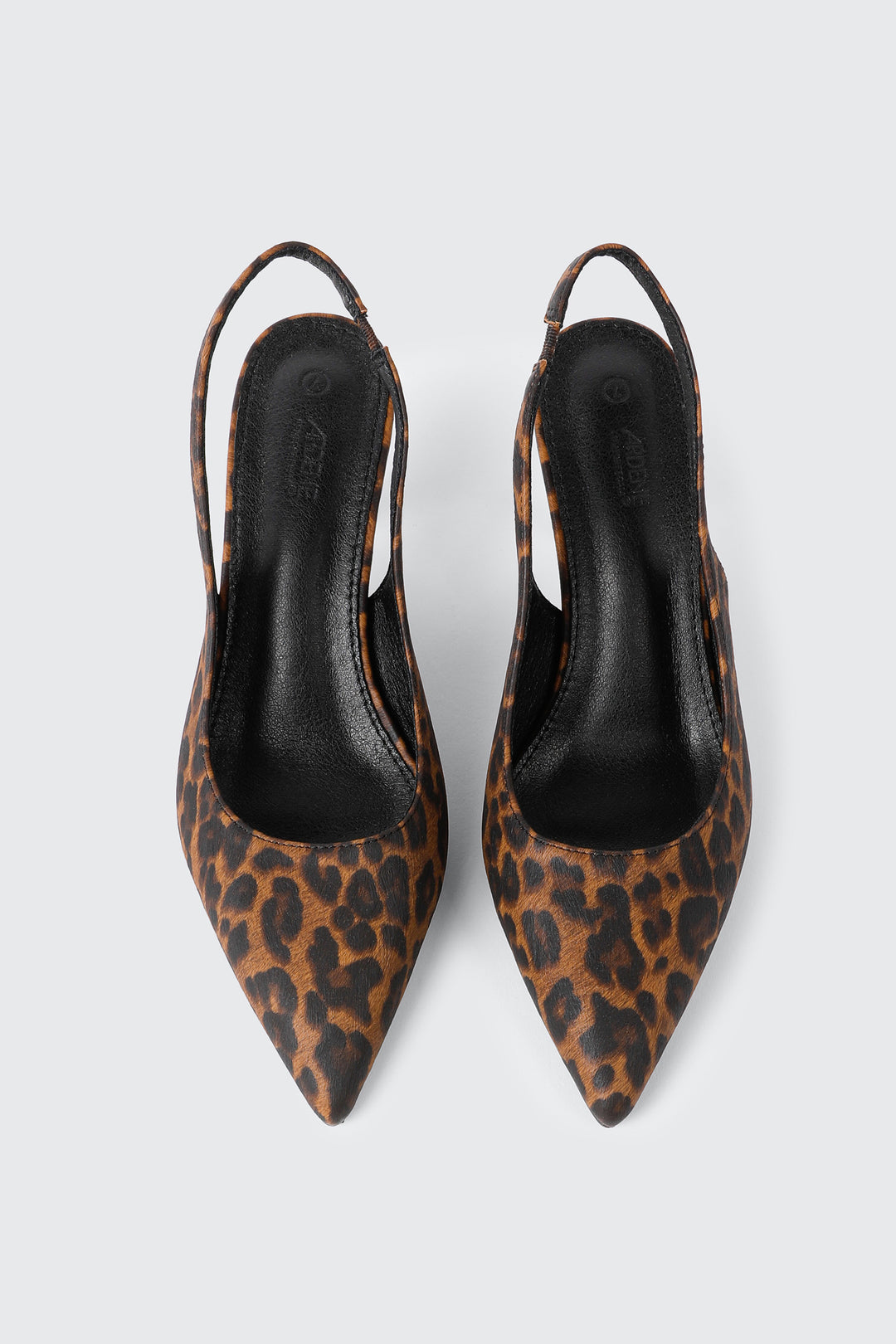 Talons hauts léopard à bout pointu et bride arrière