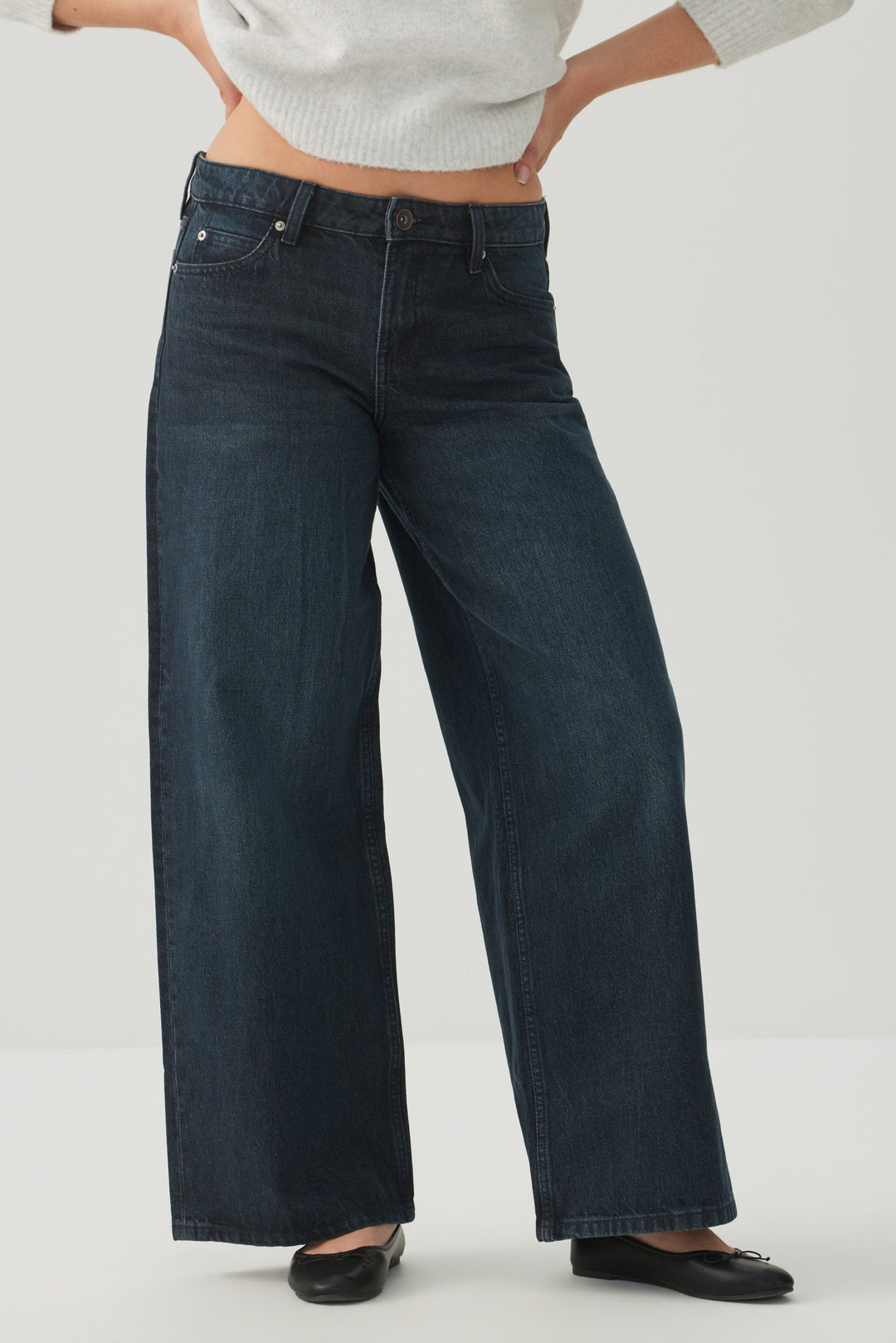 The Off-Duty Fit Low Rise Wide Leg Jean