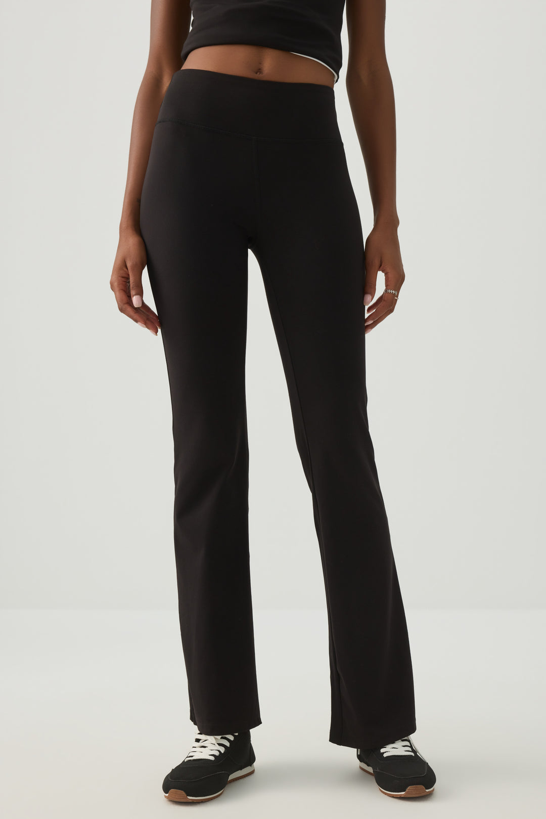 MADESOFT™ Sculpt Flared Leggings