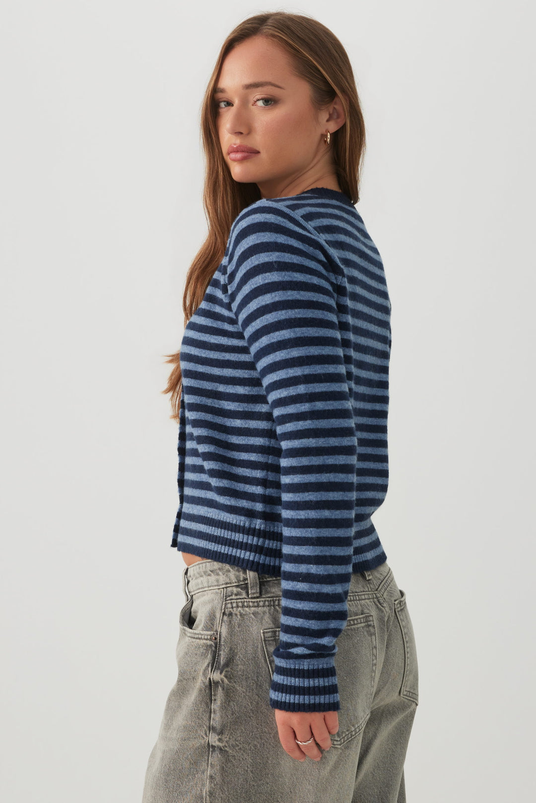 Cardigan court boutonné en mélange de laine